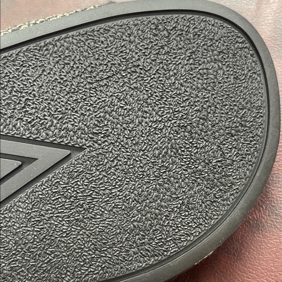 Dior Black and Tan Logo Slides - Picture 12 of 16